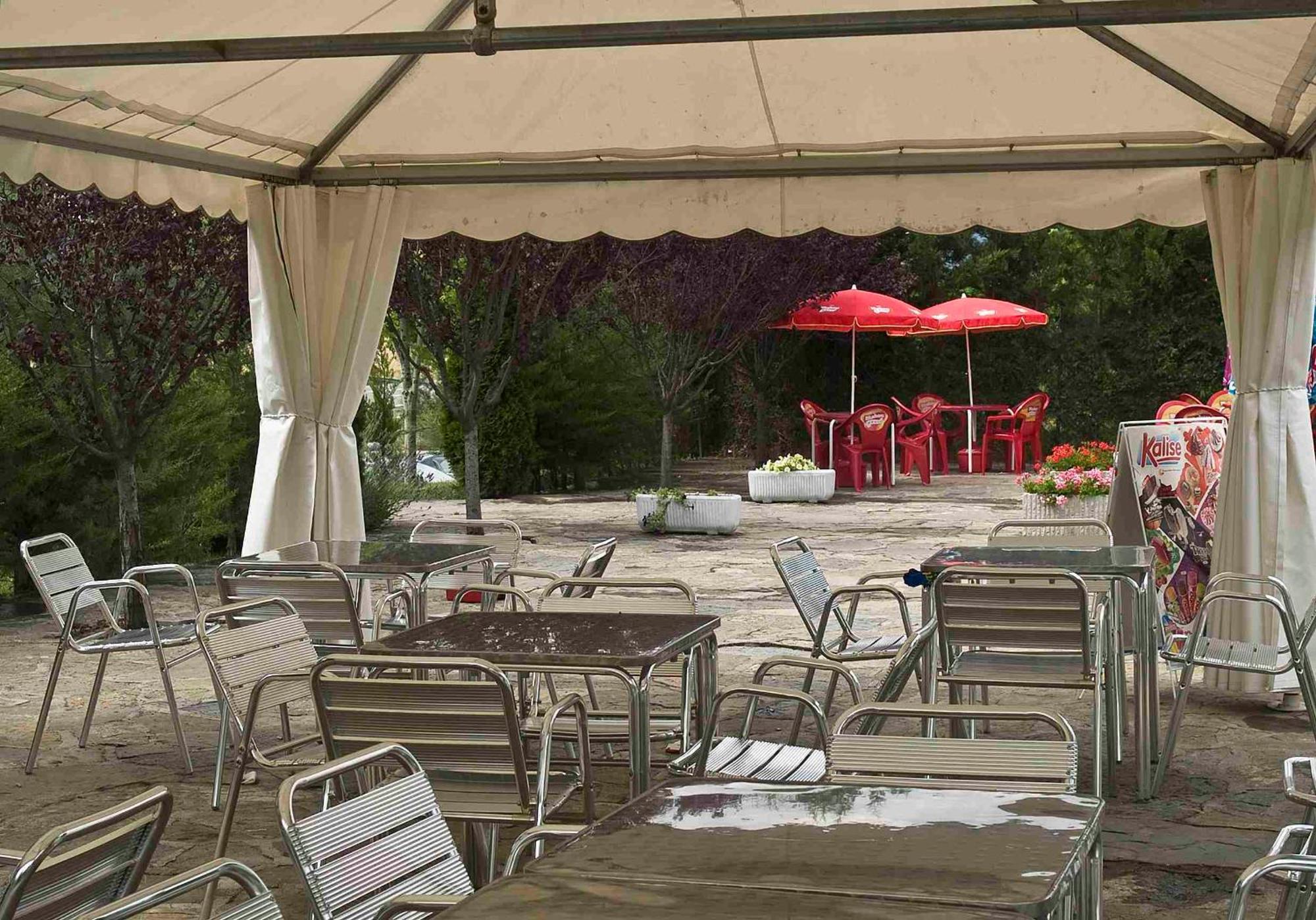 Camping Valle De Tena Sabiñánigo 외부 사진